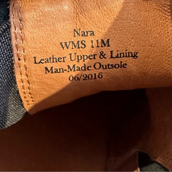 GENTLE SOULS BY KENNETH COLE NARA BLACK SUEDE BOOTIE WEDGE 2” HEEL SZ 11‎ - Picture 6 of 6